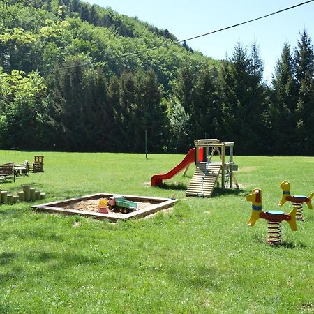 Mobilheim Kemp Rožnov pod Radhoštěm エクステリア 写真